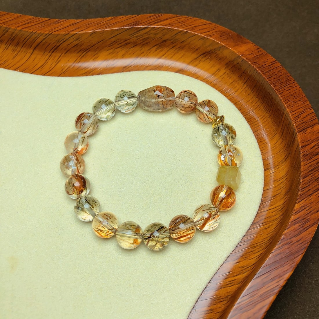 An Exquisite Crystal Bracelets - 8