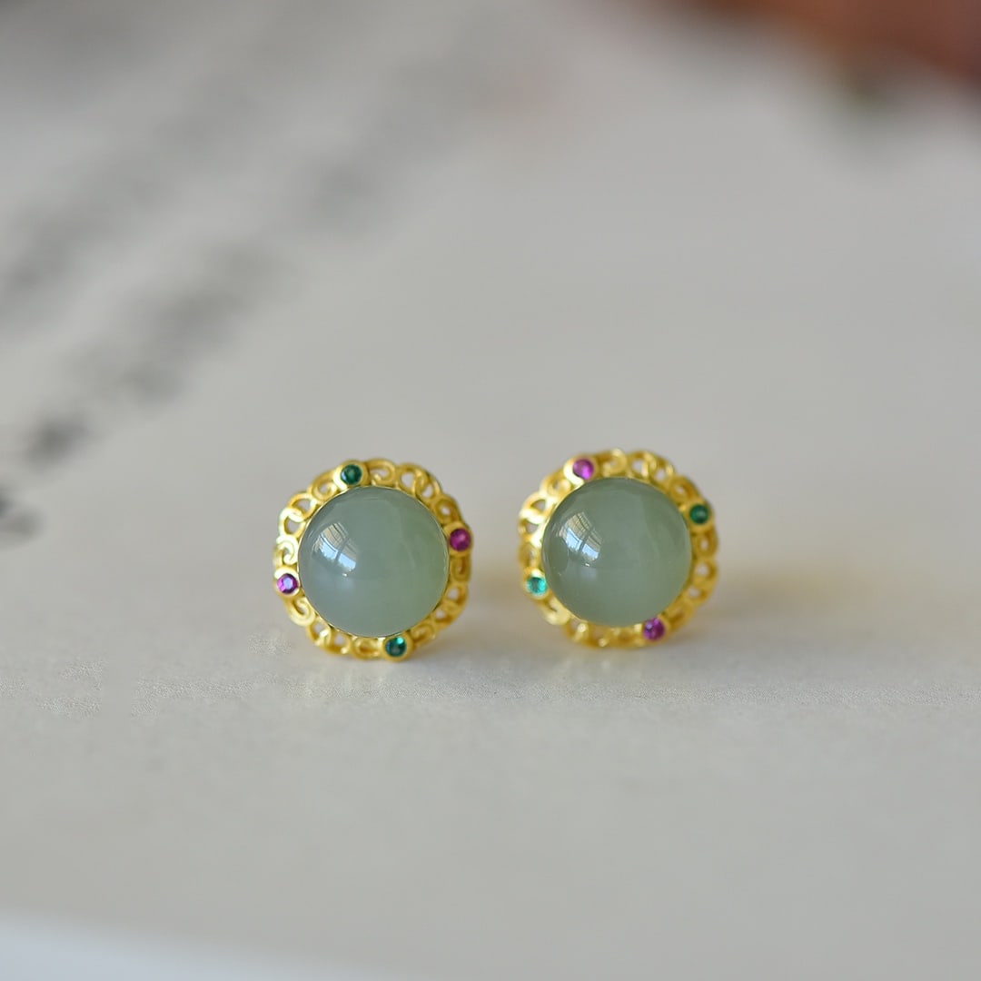 A Pair of Exquisite Sterling Silver-Gold Plated Inlaid Sapphire Earrings,Inlaid Gems: A Pair of Exquisite Sterling Silver-Gold Plated Inlaid Sapphire Earrings,Inlaid Gems Size:10mmx10mm 