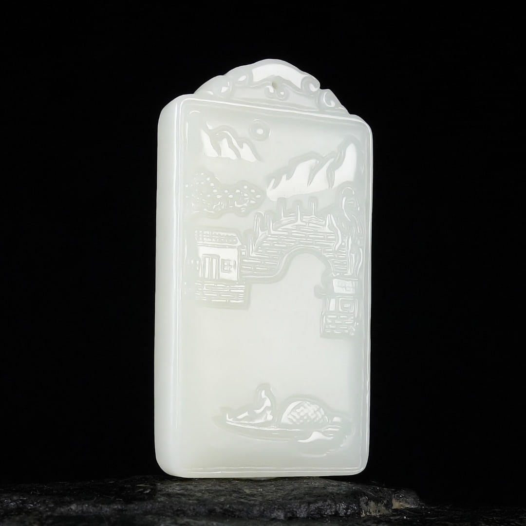 An Exquisite White Jade Landscape Pattern Pendant - 3