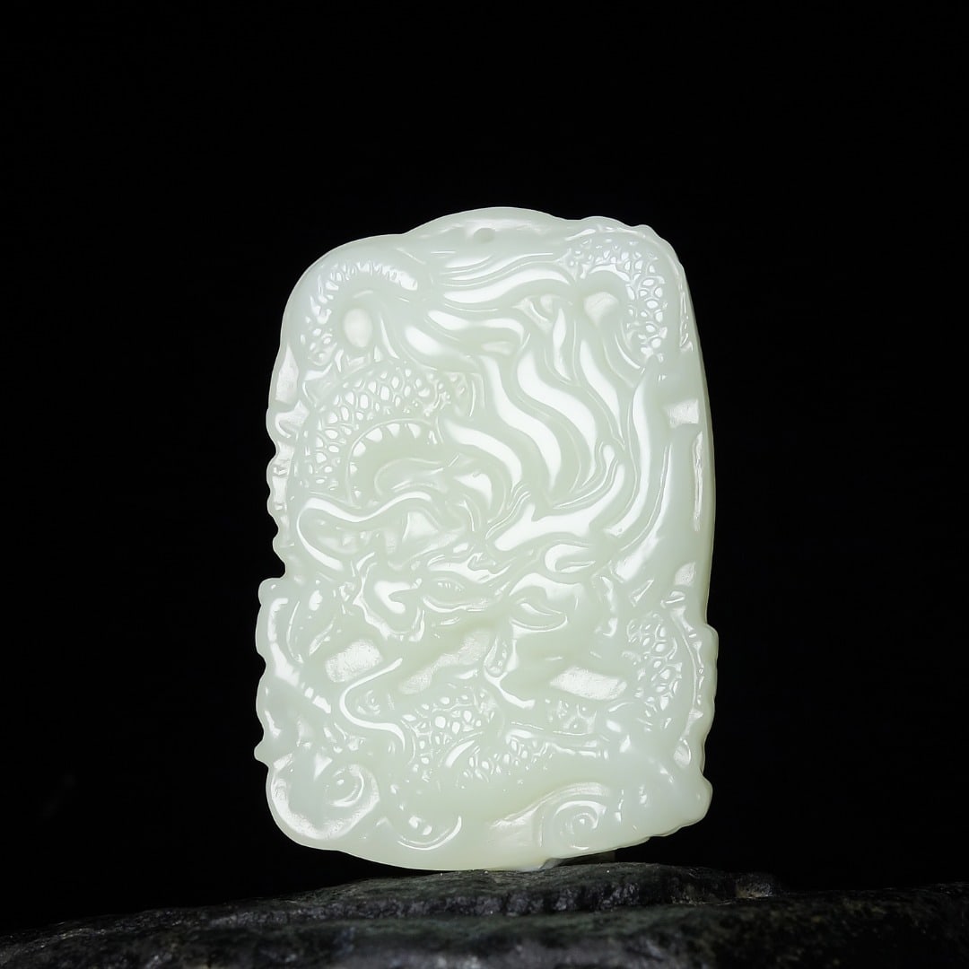 An Exquisite White Jade Dragon Pattern Pendant: An Exquisite White Jade Dragon Pattern Pendant,Size:56mmx38mmx8mm 白玉龙纹挂件