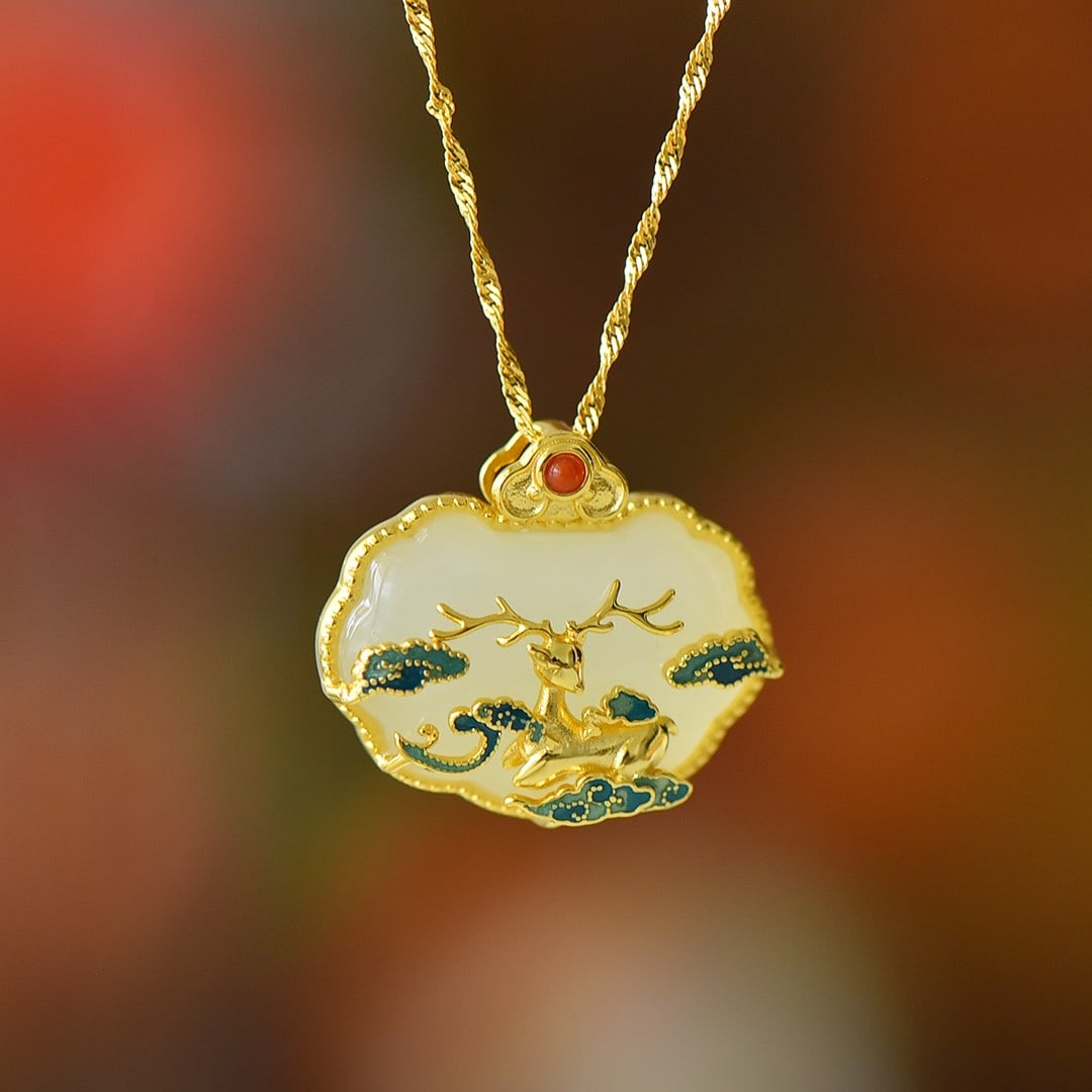 An Exquisite Sterling Silver-Gold Plated Inlaid White Jade Pendant: An Exquisite Sterling Silver-Gold Plated Inlaid White Jade Pendant,Size:17mmx24mm 纯银镀金镶白玉吊坠