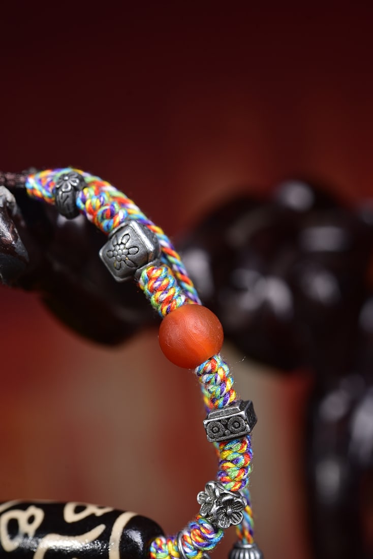 An Exquisite Dzi Bead Bracelets - 4