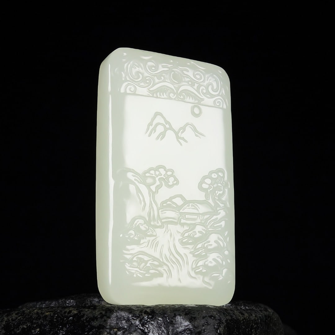 An Exquisite White Jade Landscape Pattern Pendant - 2