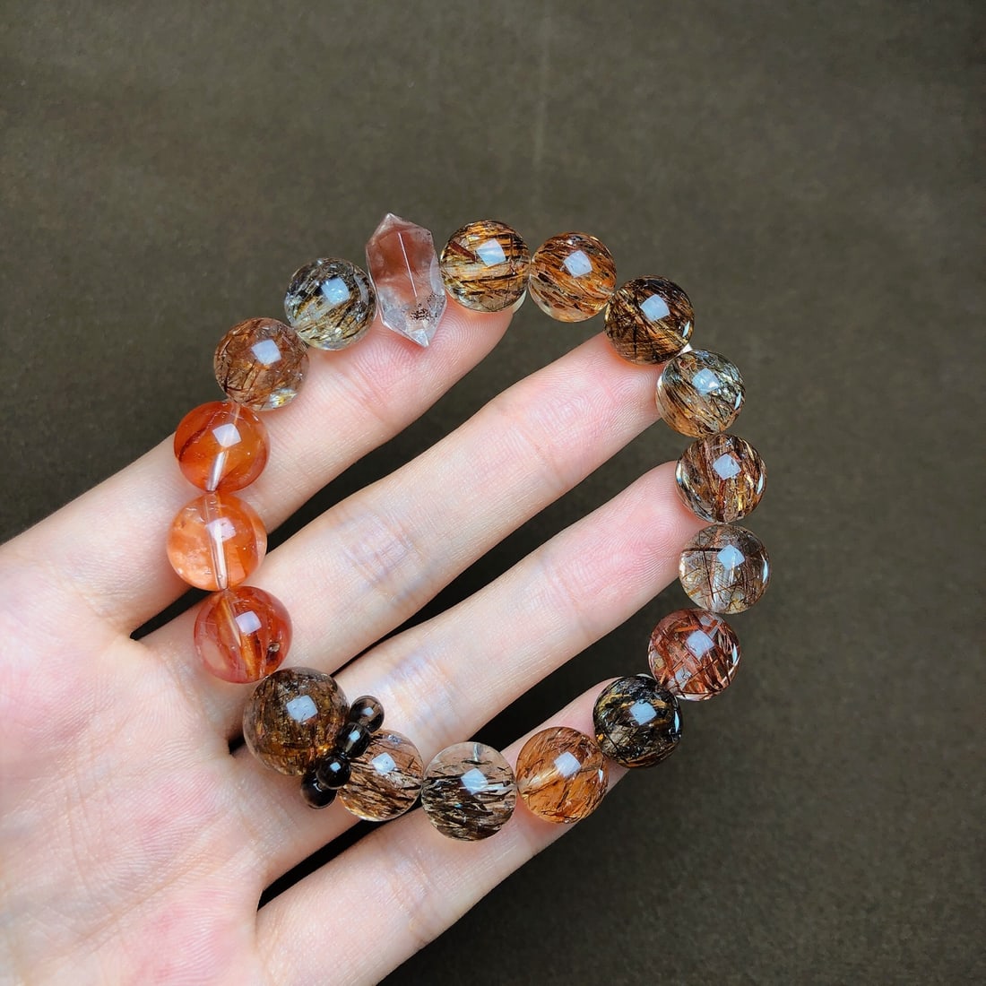 An Exquisite Crystal Bracelets - 2