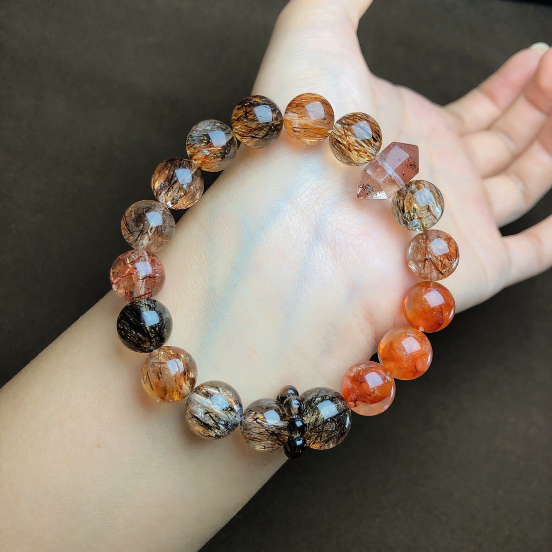 An Exquisite Crystal Bracelets - 3