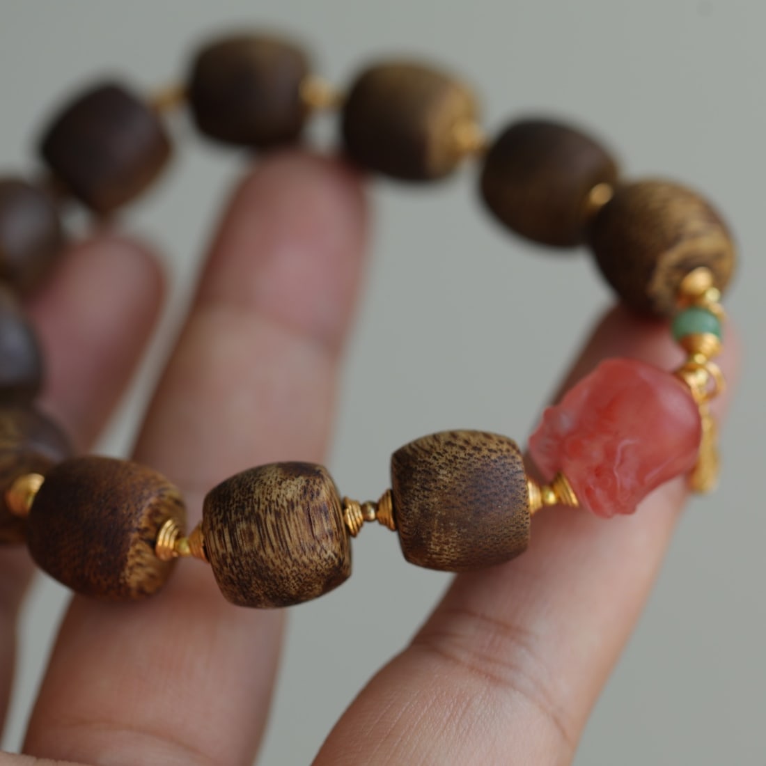 An Exquisite Eaglewood Bracelets - 6