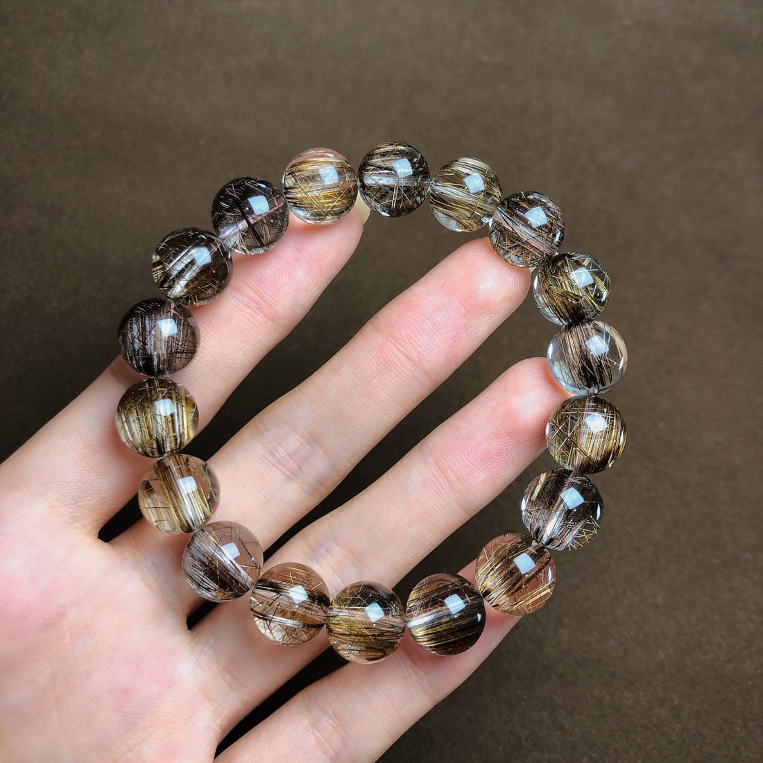 An Exquisite Crystal Bracelets: An Exquisite Crystal Bracelets,Size:12mm,Weight:40.6g 水晶手串