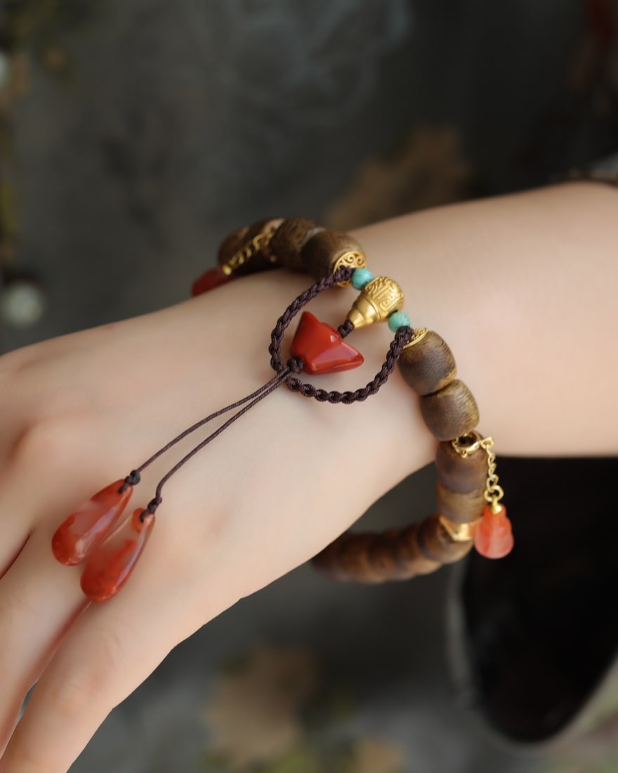 An Exquisite Eaglewood Bracelets - 8