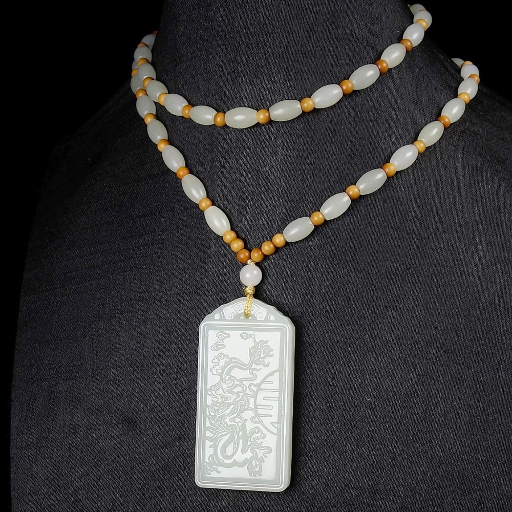 An Exquisite White Jade Dragon Pattern Pendant - 4