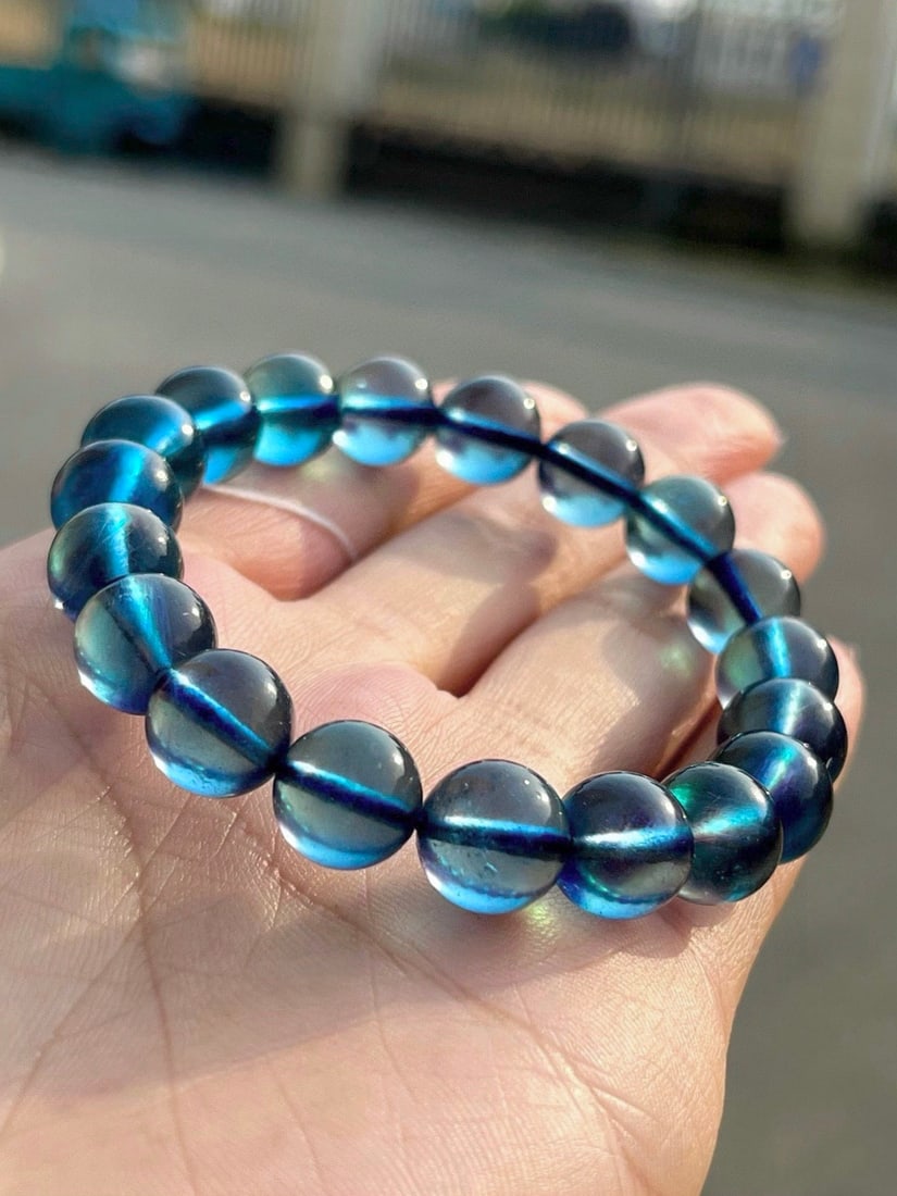An Exquisite Aquamarine Bracelets: An Exquisite Aquamarine Bracelets,Size:10.3mm,Weight:29g 海蓝宝手串