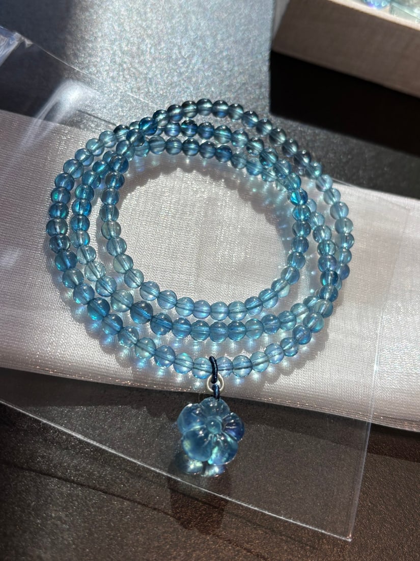 An Exquisite Aquamarine Bracelets: An Exquisite Aquamarine Bracelets,Size:4.6mm,Weight:18.7g 海蓝宝手串