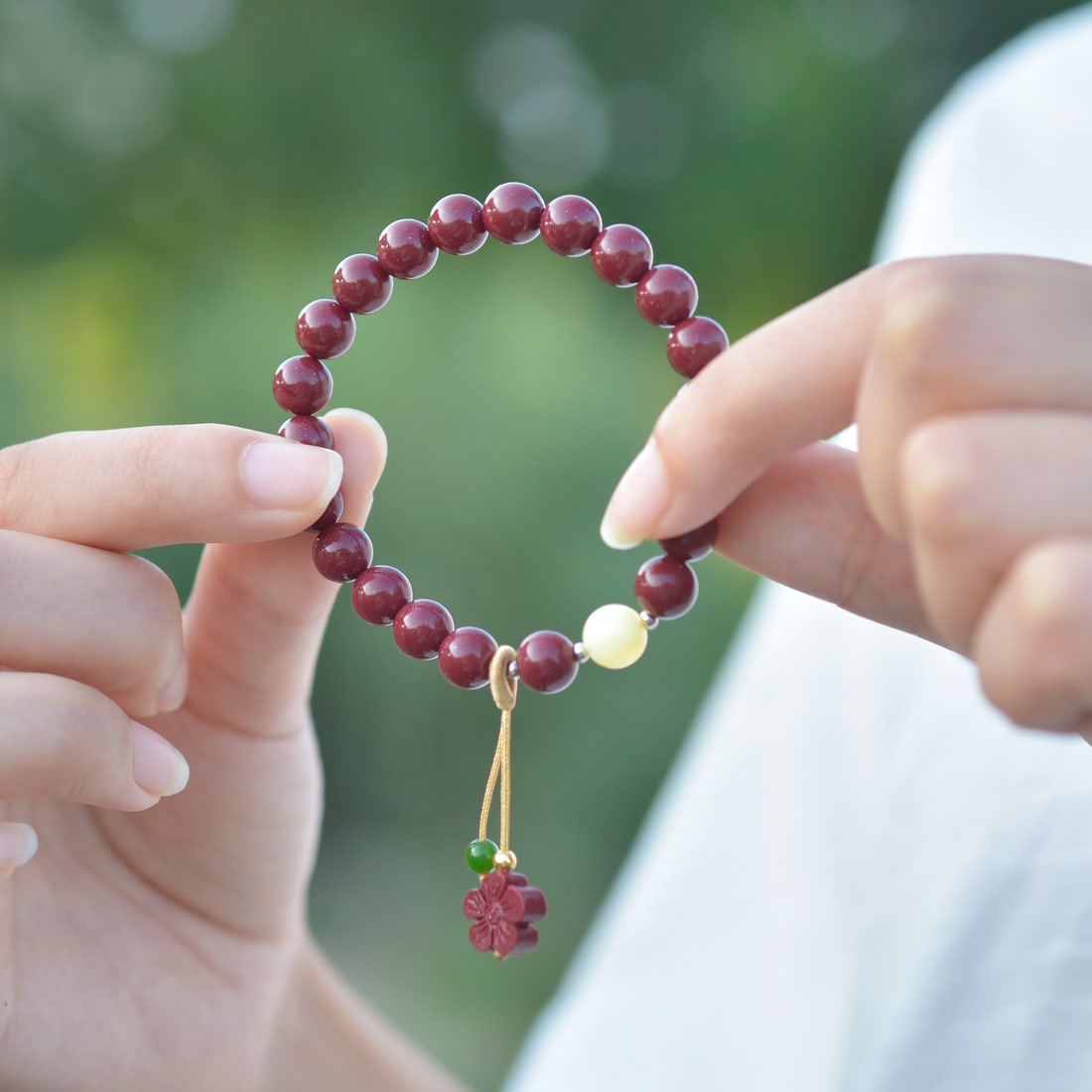 An Exquisite Cinnabar Bracelets - 5