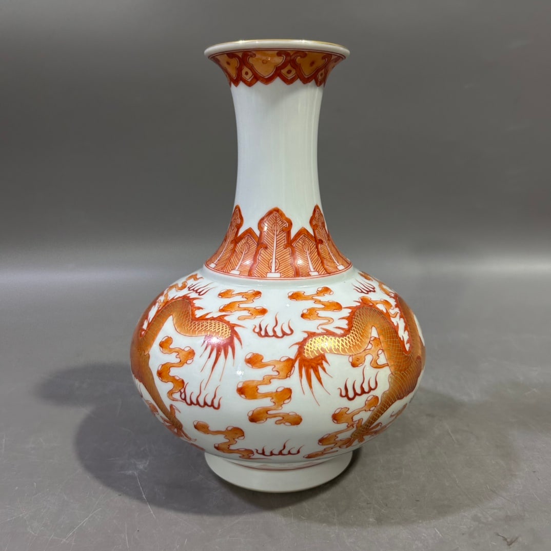 A Exquisite Iron-Red Dragon Pattern Vase - 3