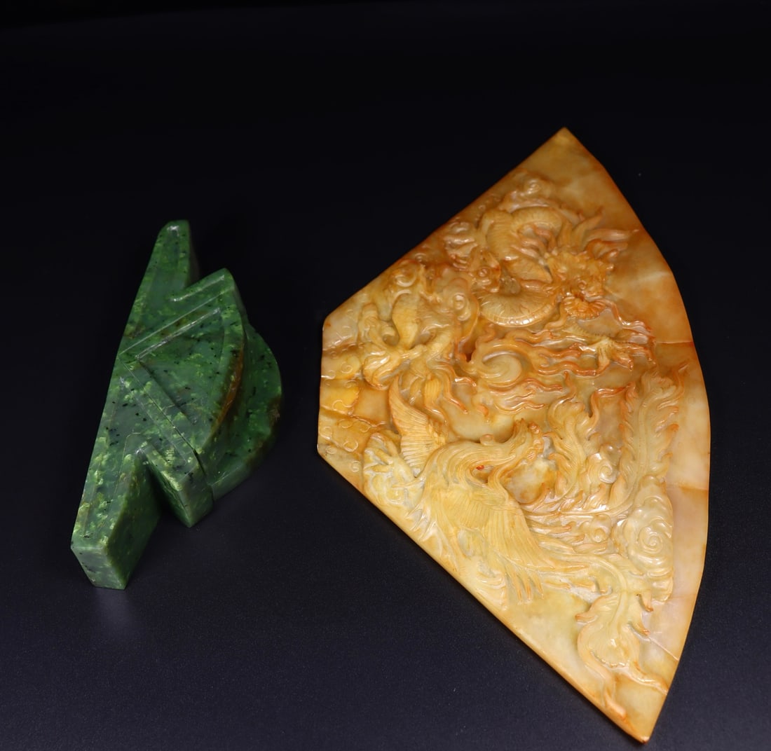 A Exquisite Hetian Jade Dragon Pattern Fan - 9