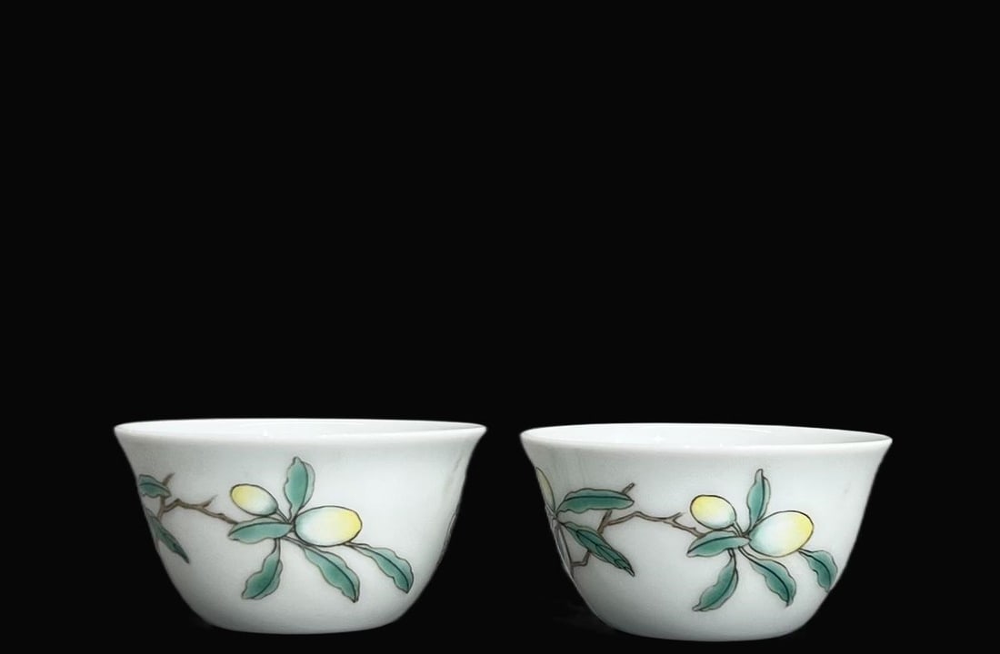A pair of Exquisite Famille-Rose Flower Pattern Cup: A pair of Exquisite Famille-Rose Flower Pattern Cup,Qing Dynasty, China,Yongzheng Four-character Mark,Size:2.2inx1.2in 