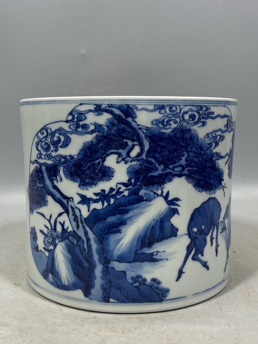 Blue and White Deer Pattern Brush Pot - 3