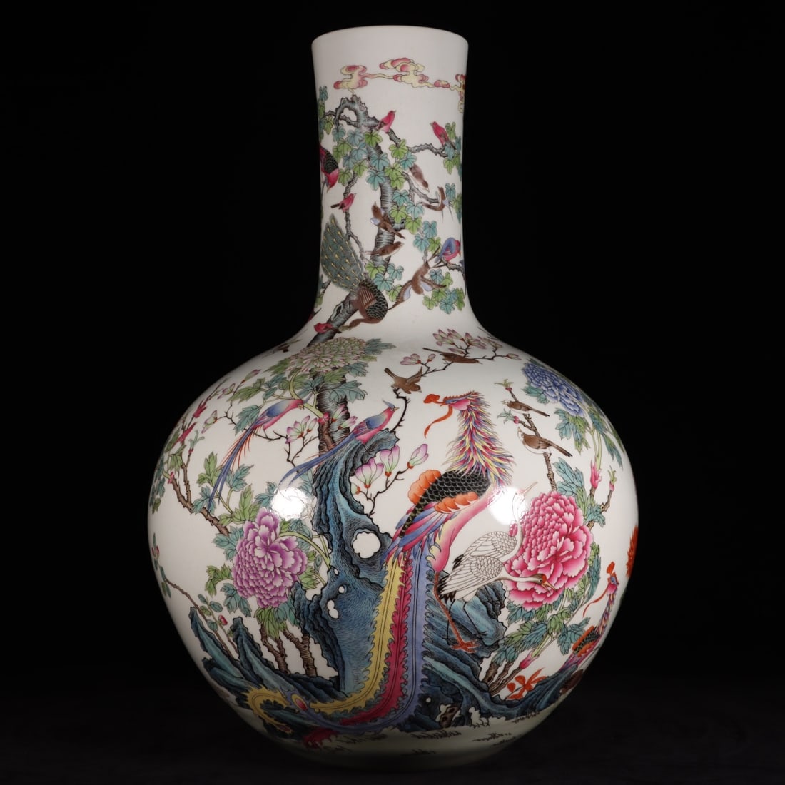 A Exquisite Famille-Rose Phoenix Pattern Vase: A Exquisite Famille-Rose Phoenix Pattern Vase,Qing Dynasty, China,Yongzheng Six-character Mark,Size:21.5inx4.7inx15inx7.3in 
