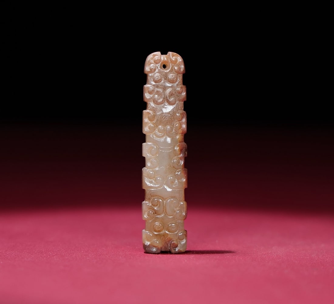 A Exquisite Hetian Jade Handheld Ornament: A Exquisite Hetian Jade Handheld Ornament,Han Dynasty, China,Size:2.2inx0.5inx0.3in,Weight:11g 和田玉手把件,中国汉代