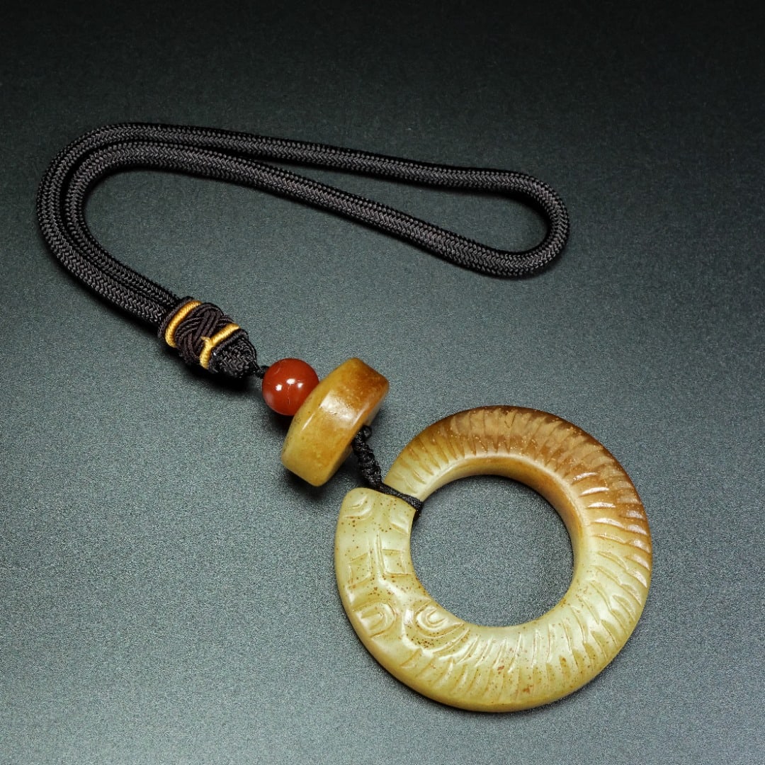 A Exquisite Hetian Jade Dragon Pattern Accessory - 3