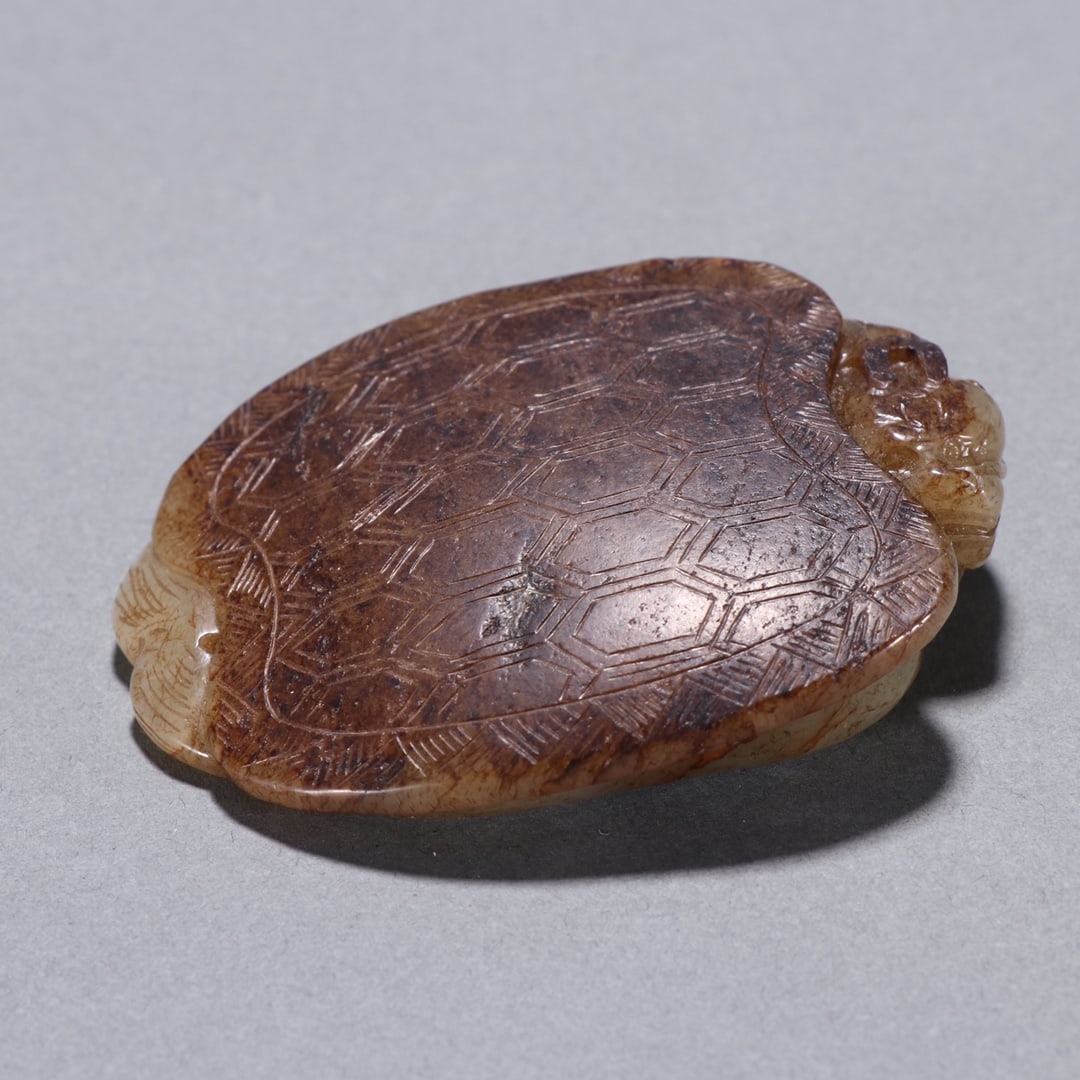 A Exquisite Hotan Jade Tortoise Ornament (1 of 9)