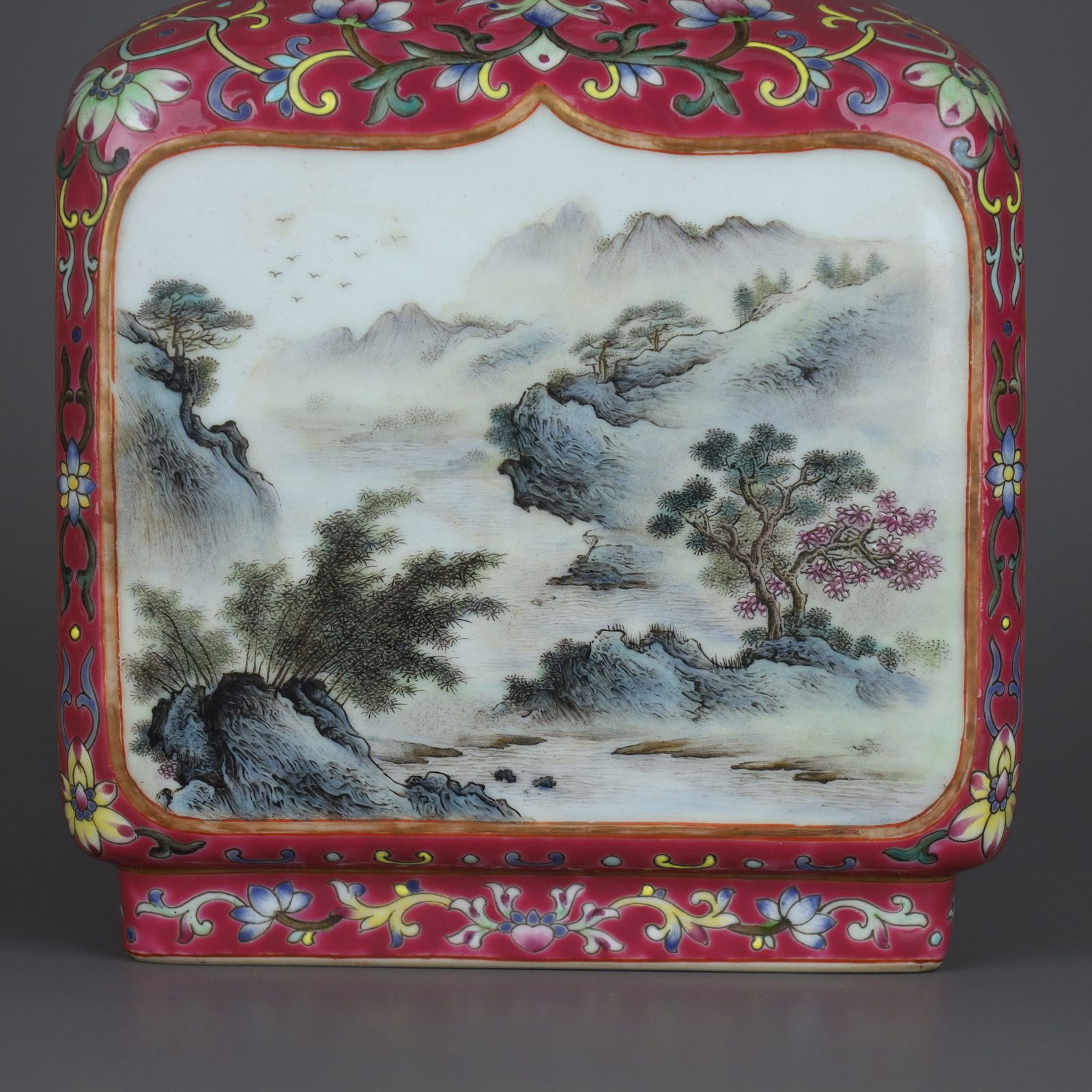 A Exquisite Ruby Red Ground Famille-Rose Landscape Pattern Vase - 8