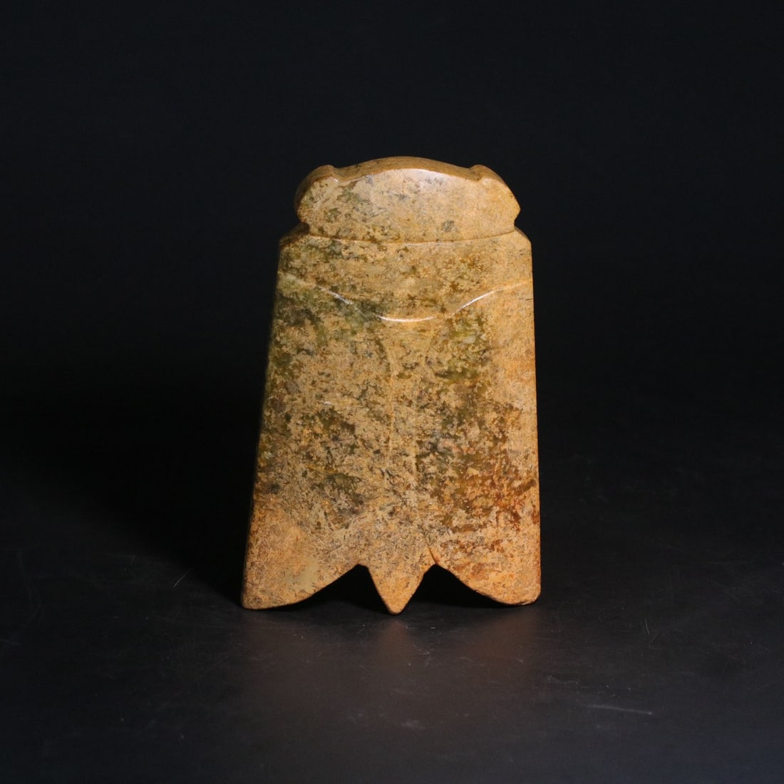 A Exquisite Gaogu Jade Cicada Pattern Ornament (1 of 9)