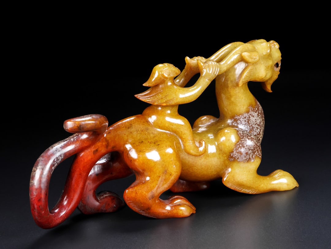 A Rare Hetian Jade Beast - 5
