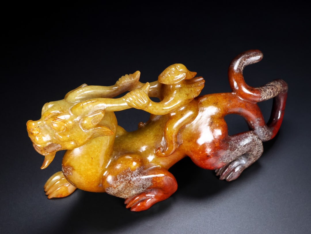A Rare Hetian Jade Beast - 6