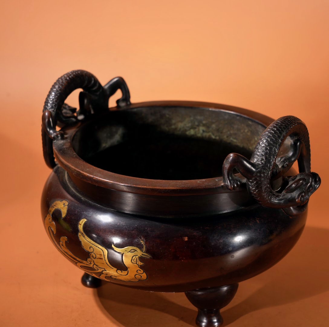 A Exquisite Gilt Bronze Dragon-Ears Censer - 5