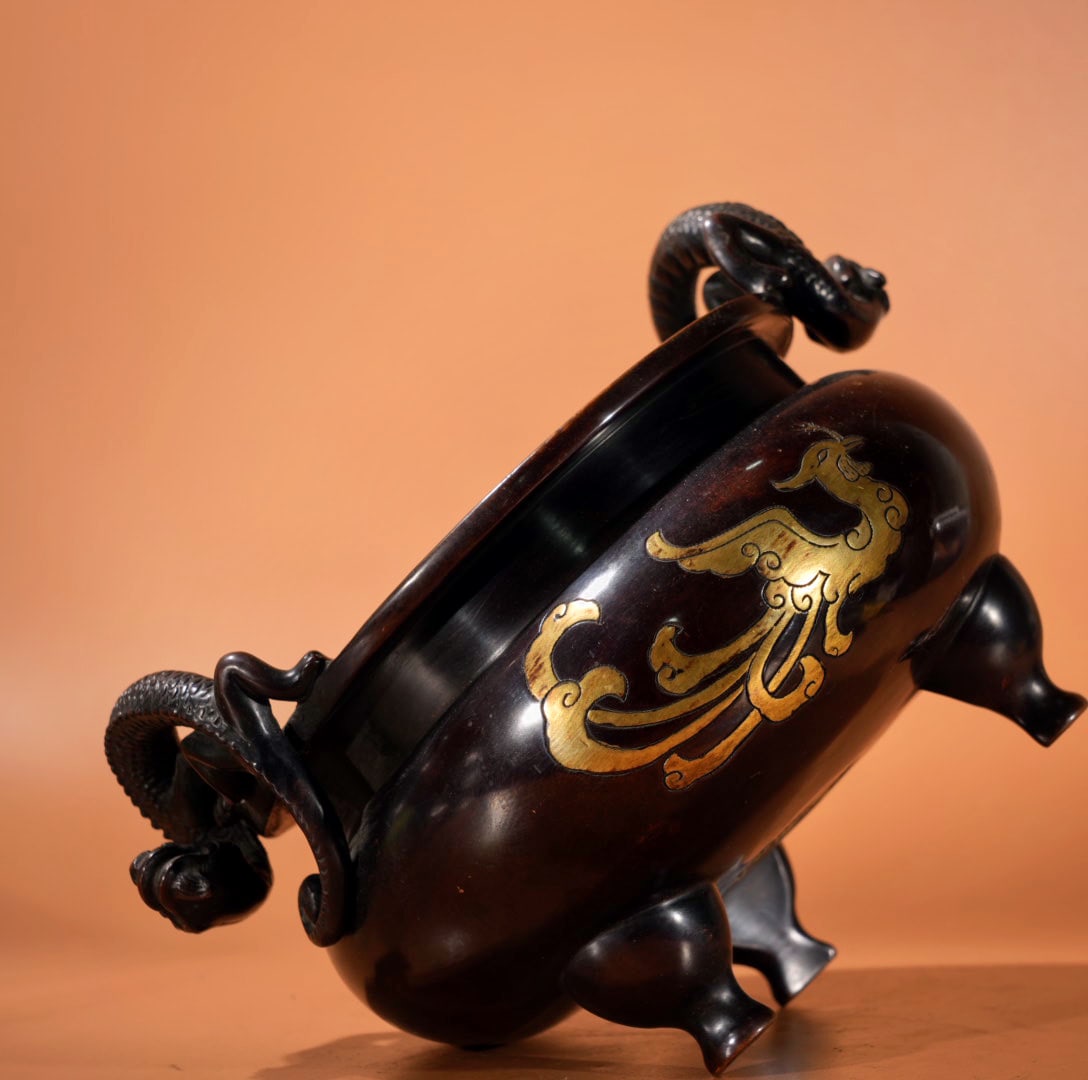A Exquisite Gilt Bronze Dragon-Ears Censer - 8