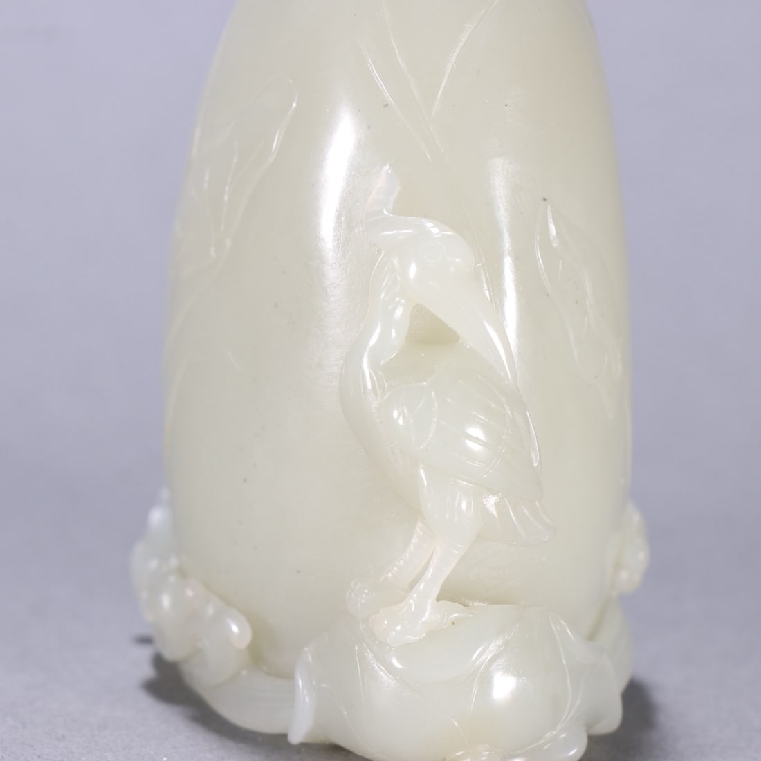 A Exquisite Hotan Jade Crane Pattern Vase - 4