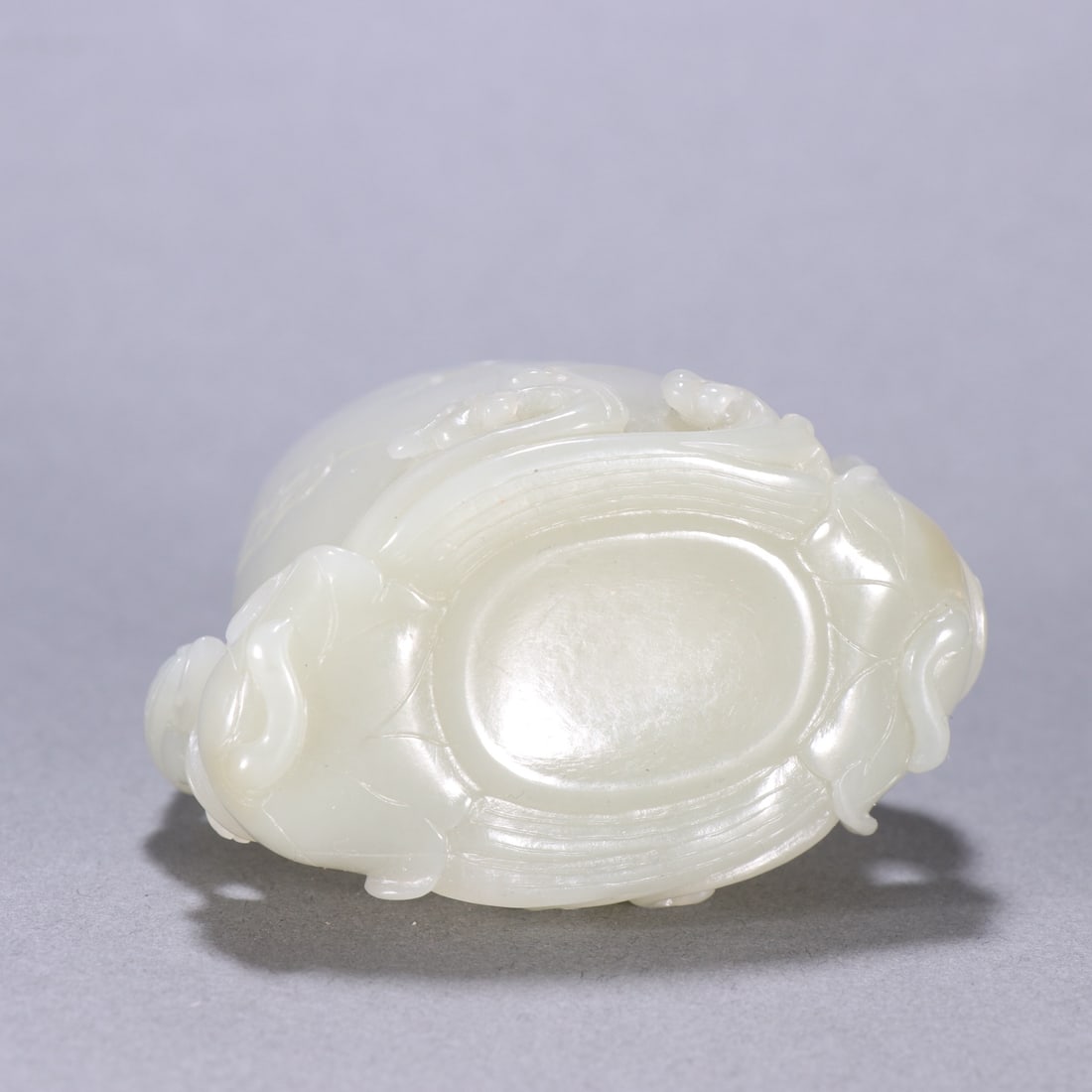 A Exquisite Hotan Jade Crane Pattern Vase - 9