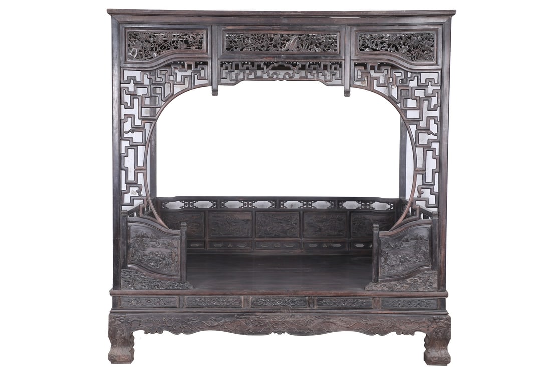 A Exquisite Zitanwood Landscape Pattern bed (1 of 9)