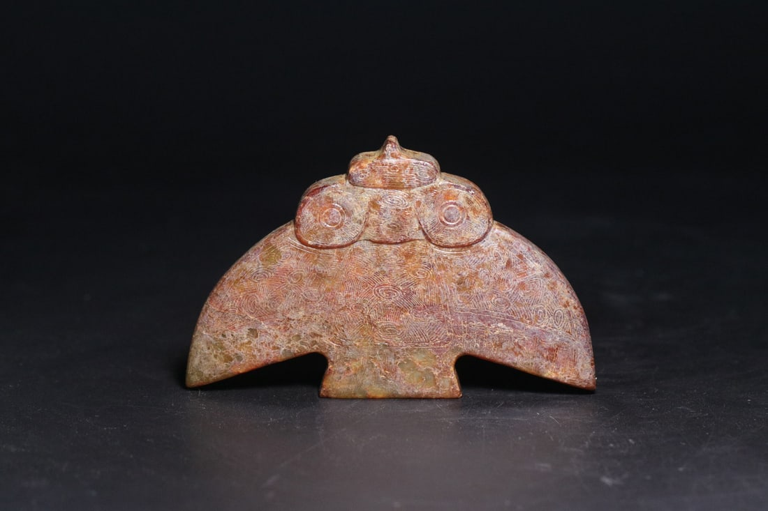 A Exquisite Gaogu Jade Bird Pattern Ornament (1 of 9)