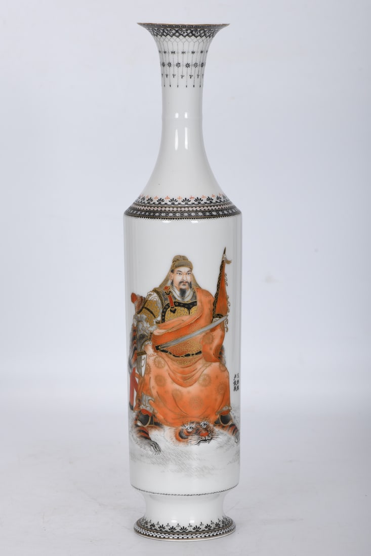 A Exquisite Ink Color Figure-Pattern Vase: A Exquisite Ink Color Figure-Pattern Vase,Modern Time of China,With Mark,Size:14inx2.5inx3.2inx2.8in 墨彩人物纹瓶,近现代,带款