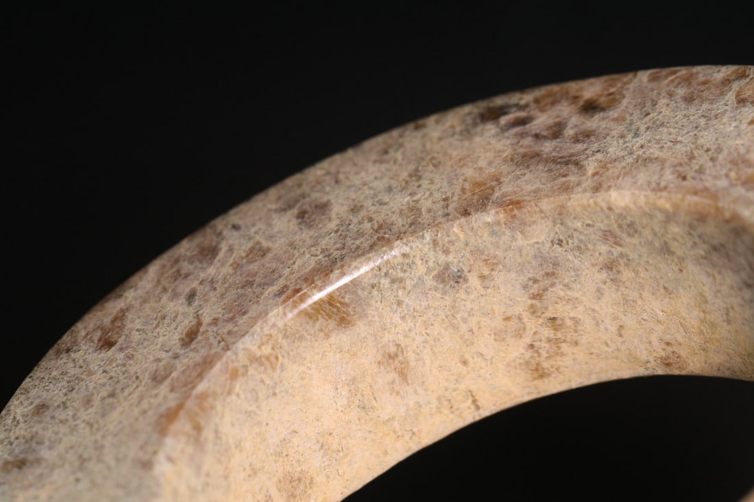 A Exquisite Gaogu Jade Ring - 6