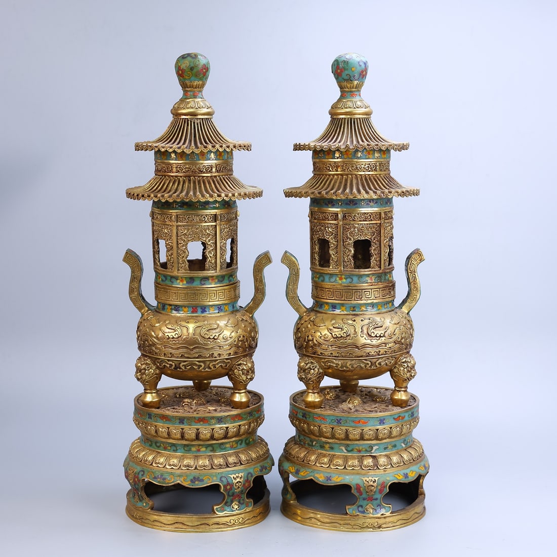 A pair of Exquisite Bronze Gilt Censer Ornament: A pair of Exquisite Bronze Gilt Censer Ornament,Qing Dynasty, China,Qianlong Four-character Mark,Size:13.4inx5.1in,Weight:5230g 