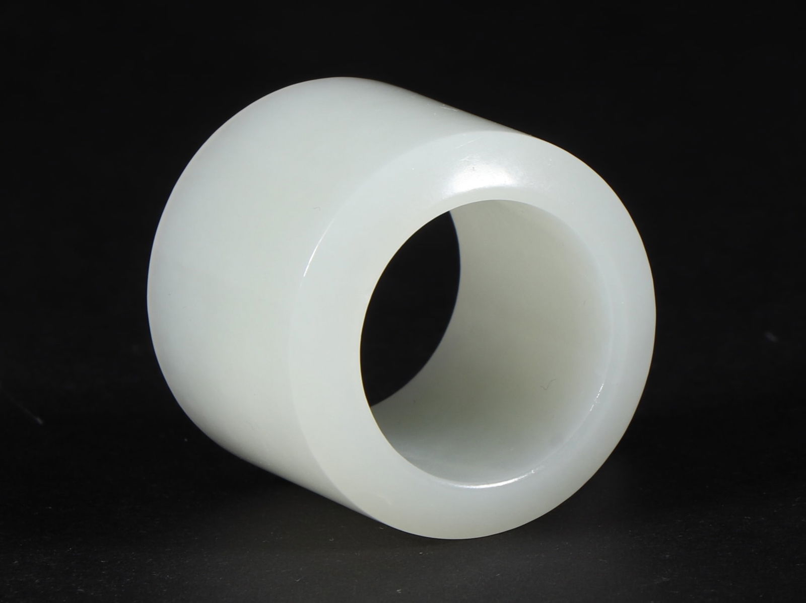 A Exquisite Hetian Jade Thumb Ring - 7