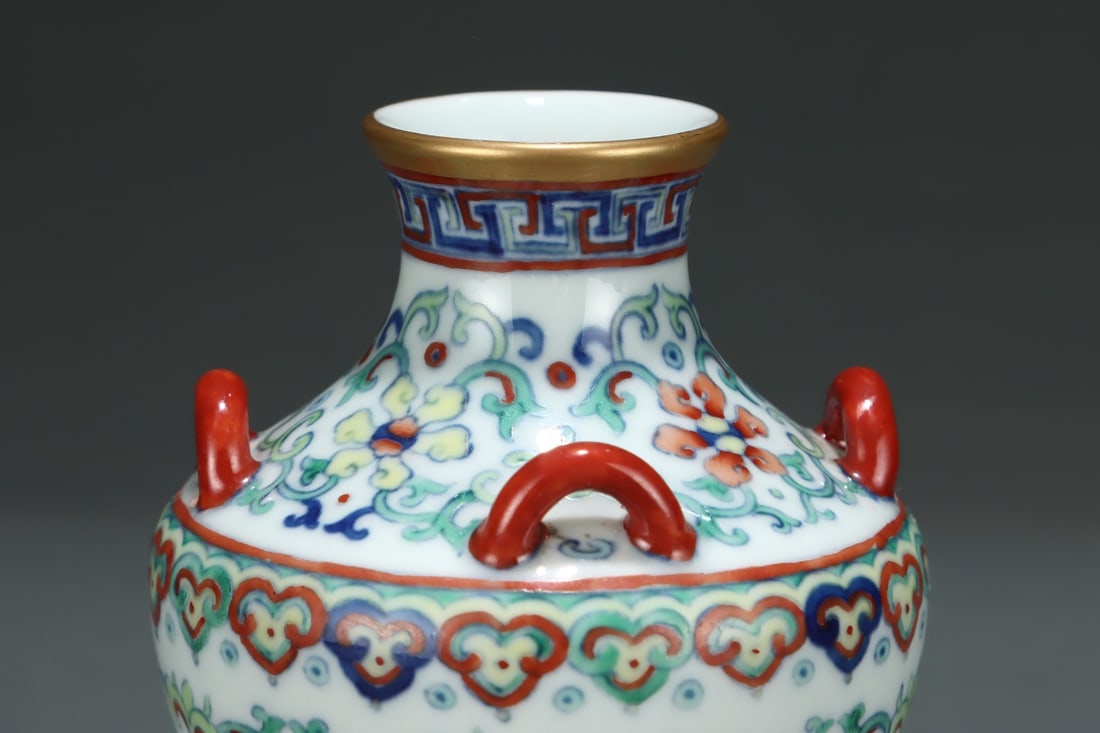 A Exquisite Doucai Lotus Pattern Pattern Water Pot - 5