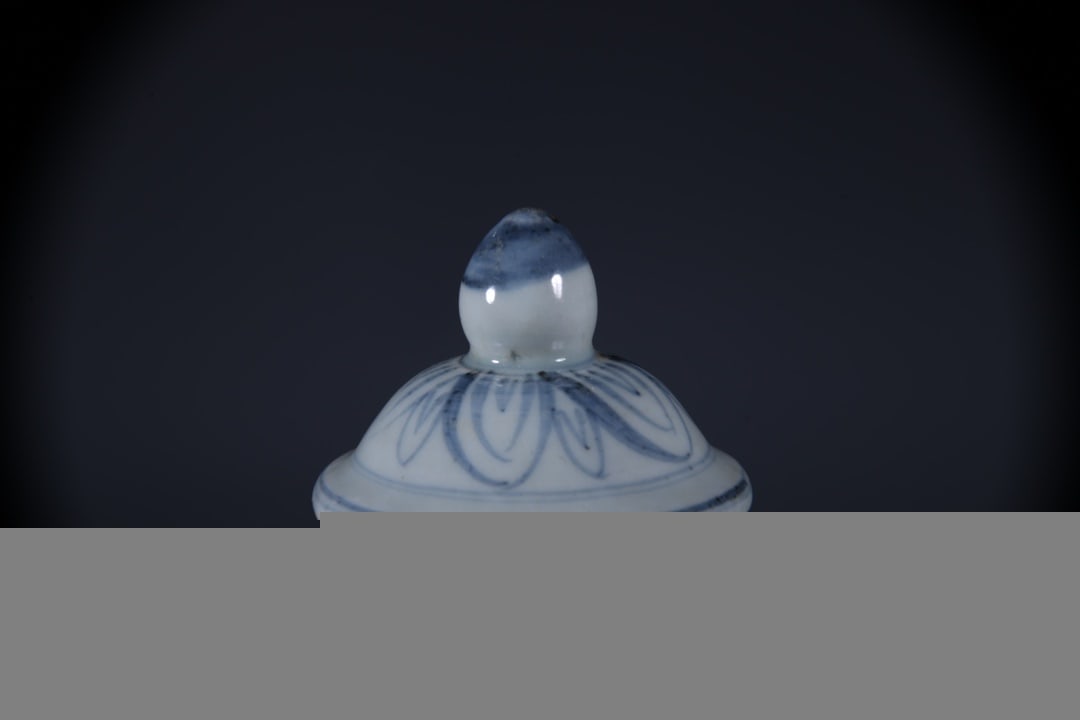 Blue and White Figures Pattern Jar - 2