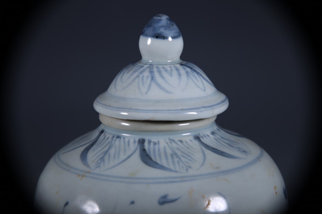 Blue and White Figures Pattern Jar - 6