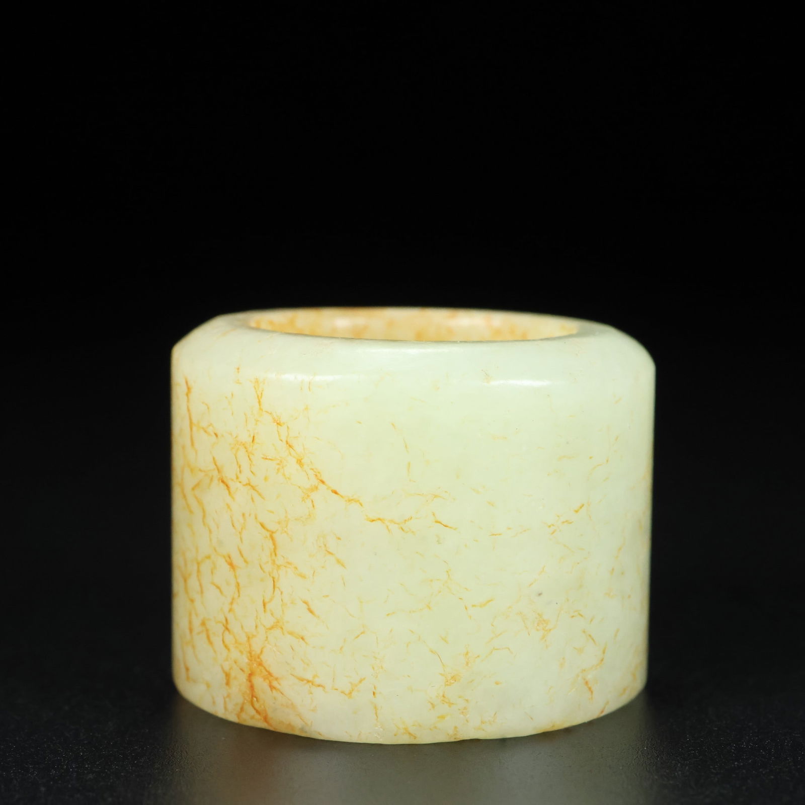 A Exquisite Hotan Jade Thumb Ring - 2