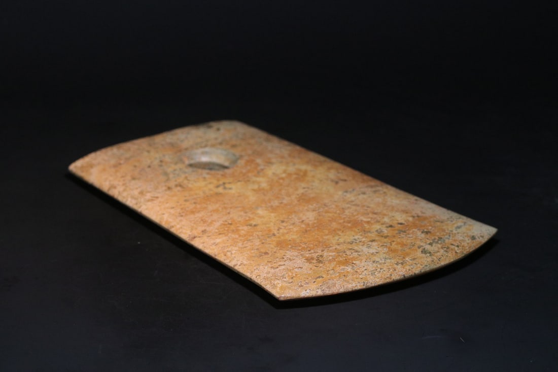 A Exquisite Gaogu Jade Weapon - 3