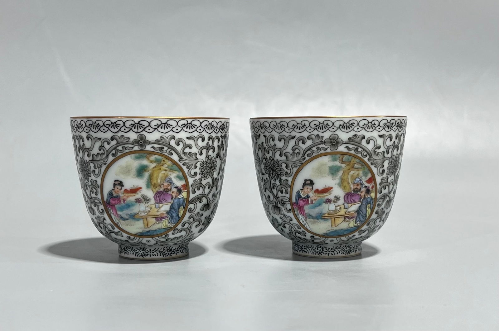 A pair of Exquisite Ink Color Figures Pattern Cup (1 of 8)