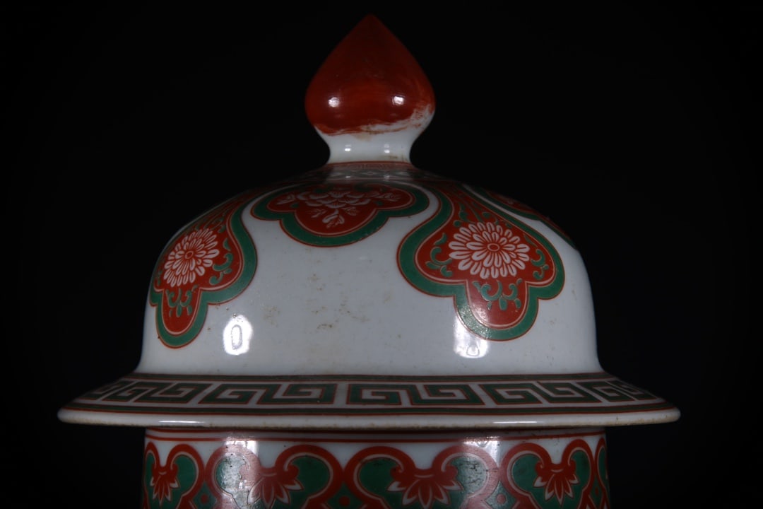 Doucai Dragon Phoenix Pattern Jar - 2