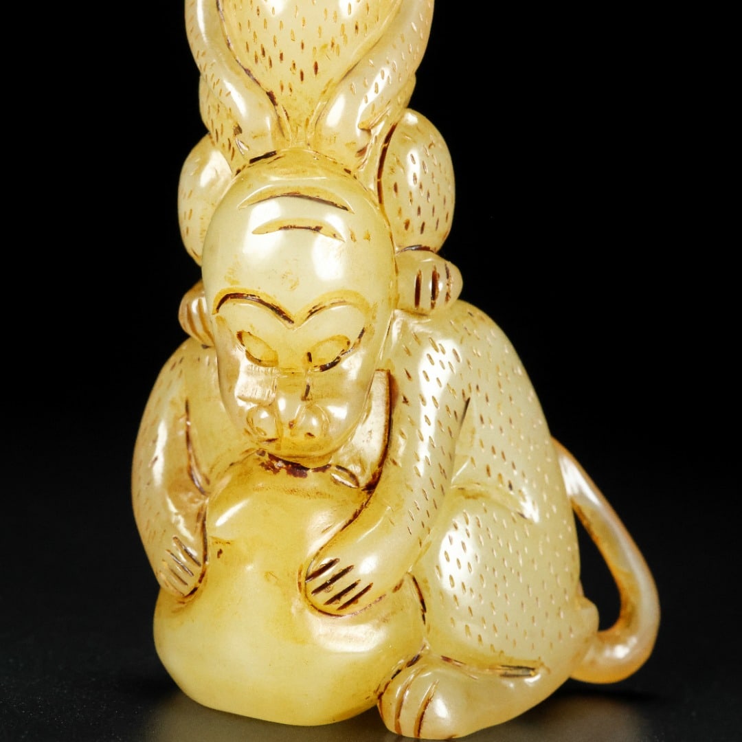 A Exquisite Hetian Jade Monkey Ornament - 3