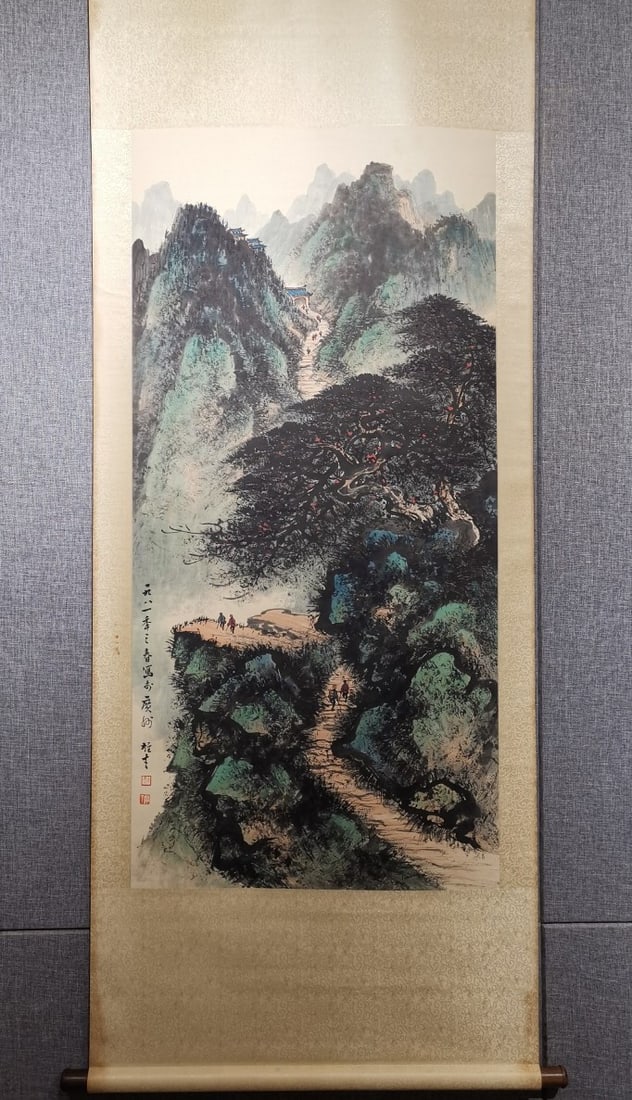 A Chinese Vertical Scroll Ink Painting of Landscape on Paper: A Chinese Vertical Scroll Ink Painting of Landscape on Paper,Modern Time of China,Li Xiongcai,Size:53.9inx26in 
