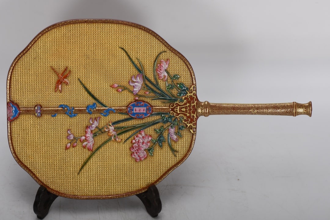 A Exquisite Famille-Rose Gold-Ground Flower-Pattern Fan: A Exquisite Famille-Rose Gold-Ground Flower-Pattern Fan,Qing Dynasty, China,Qianlong Six-character Mark,Size:13.6inx8.1in 