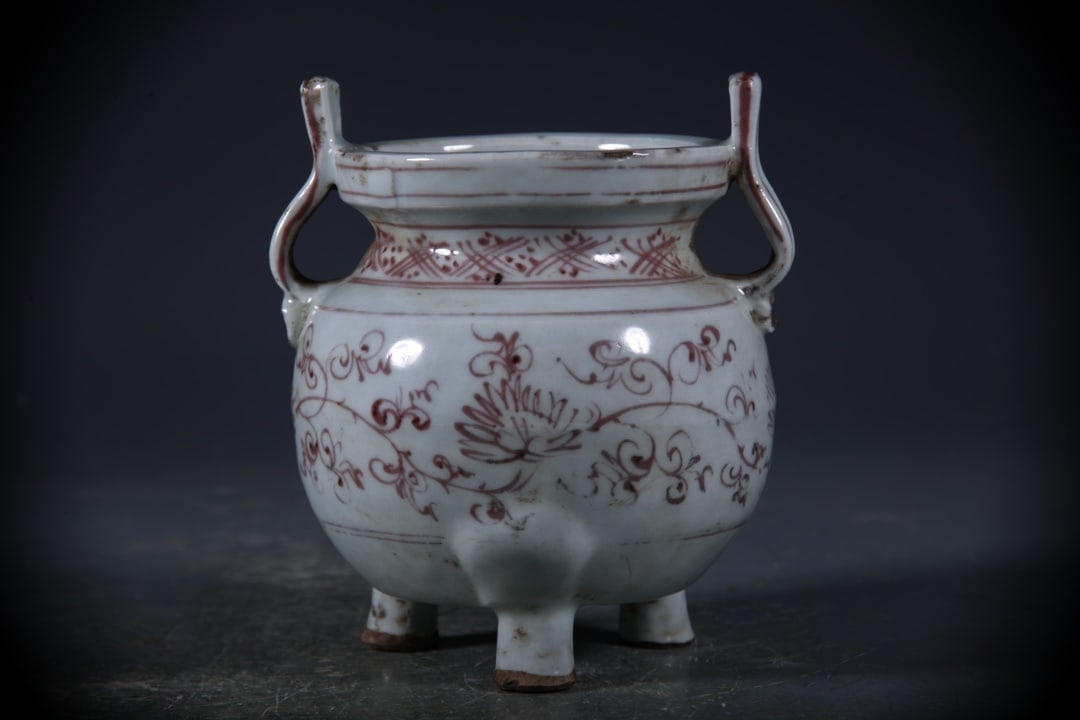 Underglaze-Red Lotus Pattern Tripod Double-Ears Censer: Underglaze-Red Lotus Pattern Tripod Double-Ears Censer,Yuan Dynasty, China,Size:5.5inx3in 