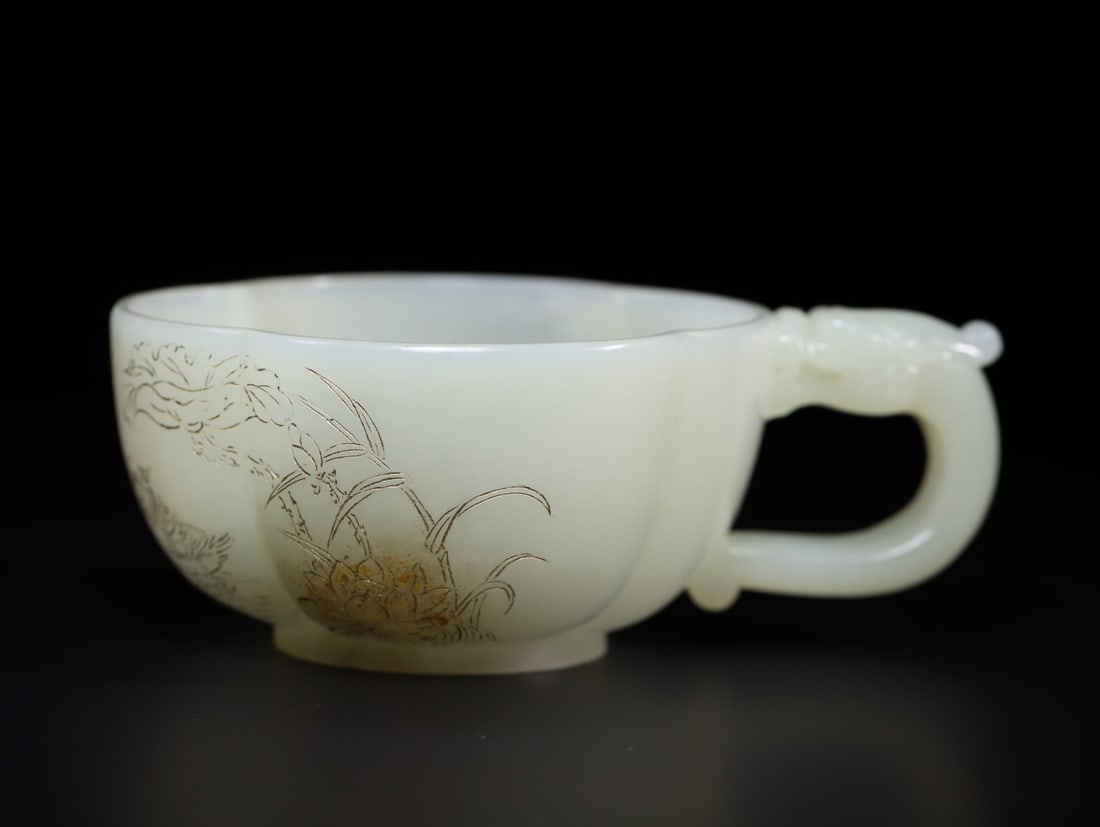 A Exquisite Hotan Jade Flower and Bird Pattern Cup (1 of 9)